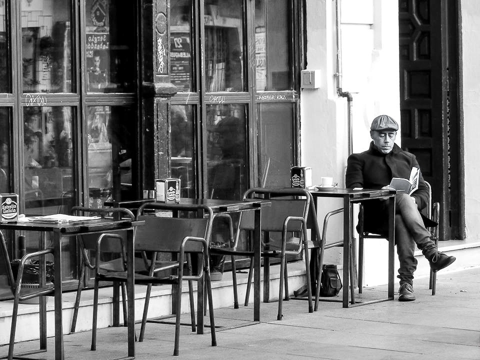 Café con Libro - Square Lamb