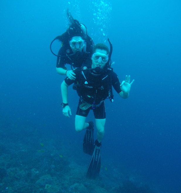 DCIM100GOPROGOPR0806.