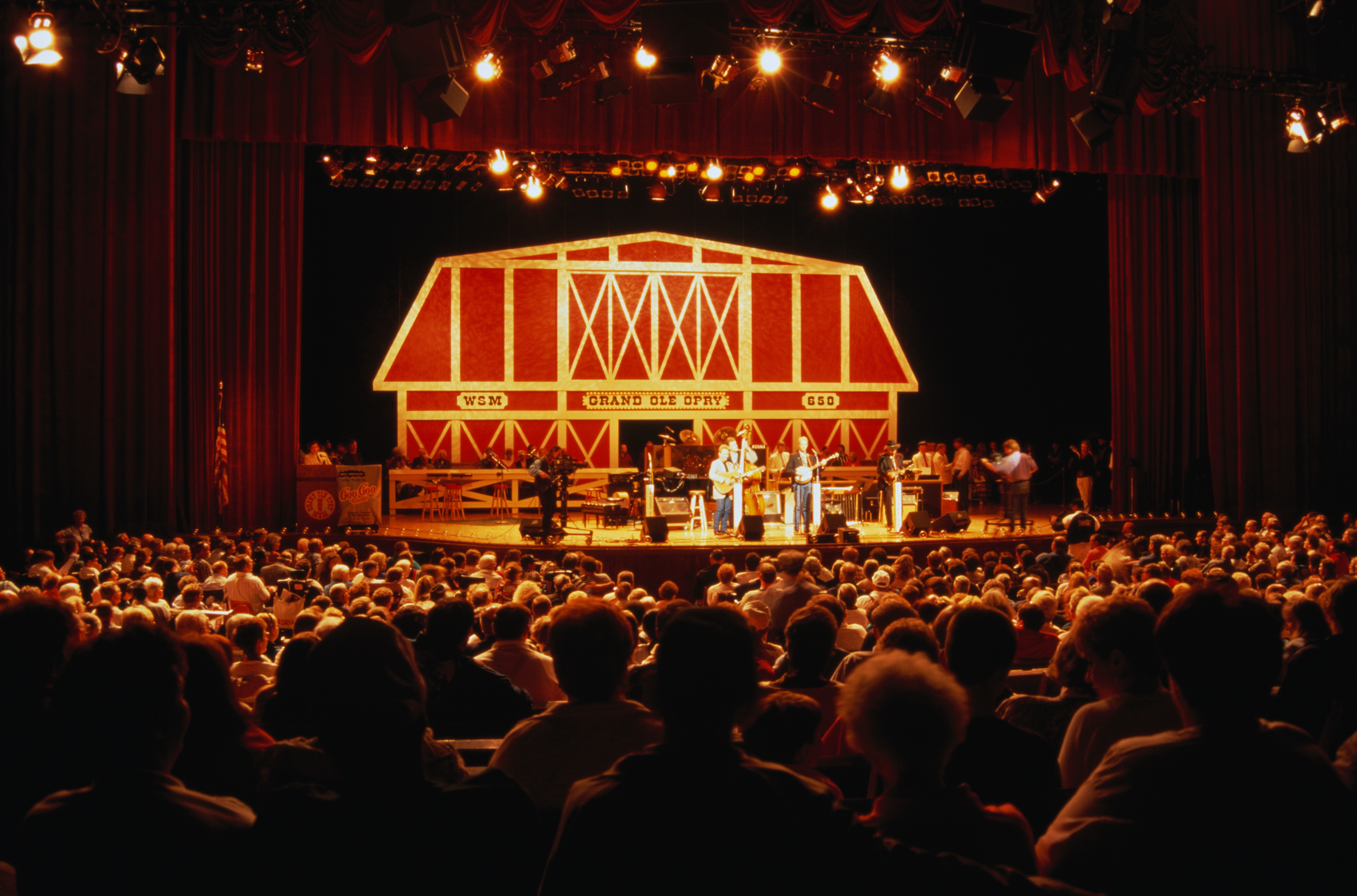 Grand Ole Opry Nashville, USA Entertainment Lonely