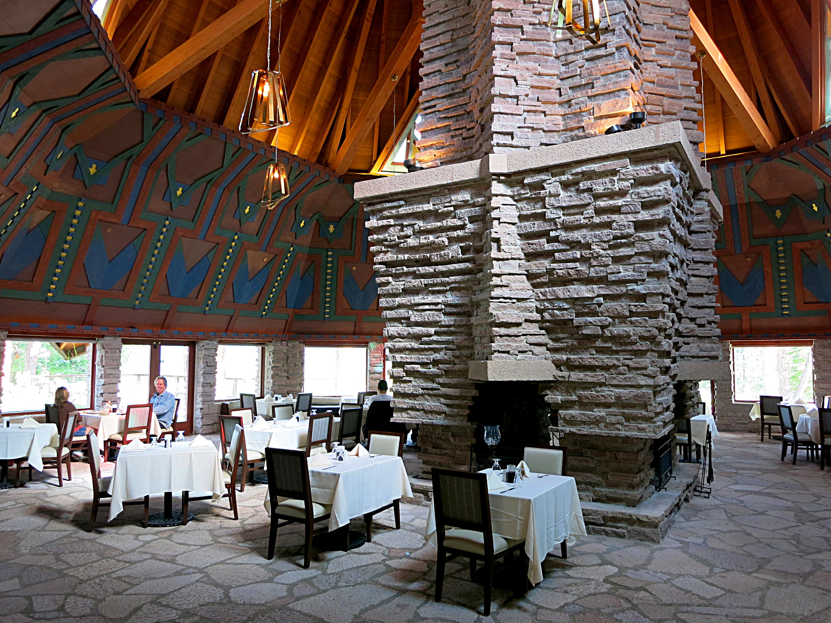 Wigwam Room, Frank Lloyd Wright, https