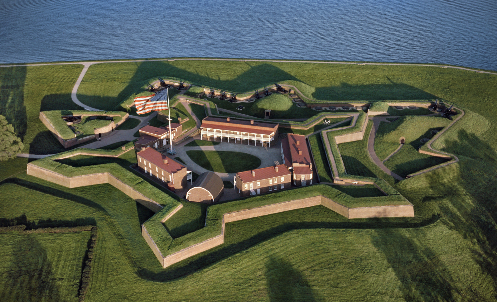 Fort McHenry National Monument & Historic Shrine | Baltimore, USA ...