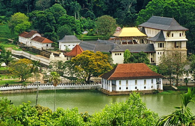 Temple of the Sacred Tooth Relic in Kandy, Sri Lanka ...