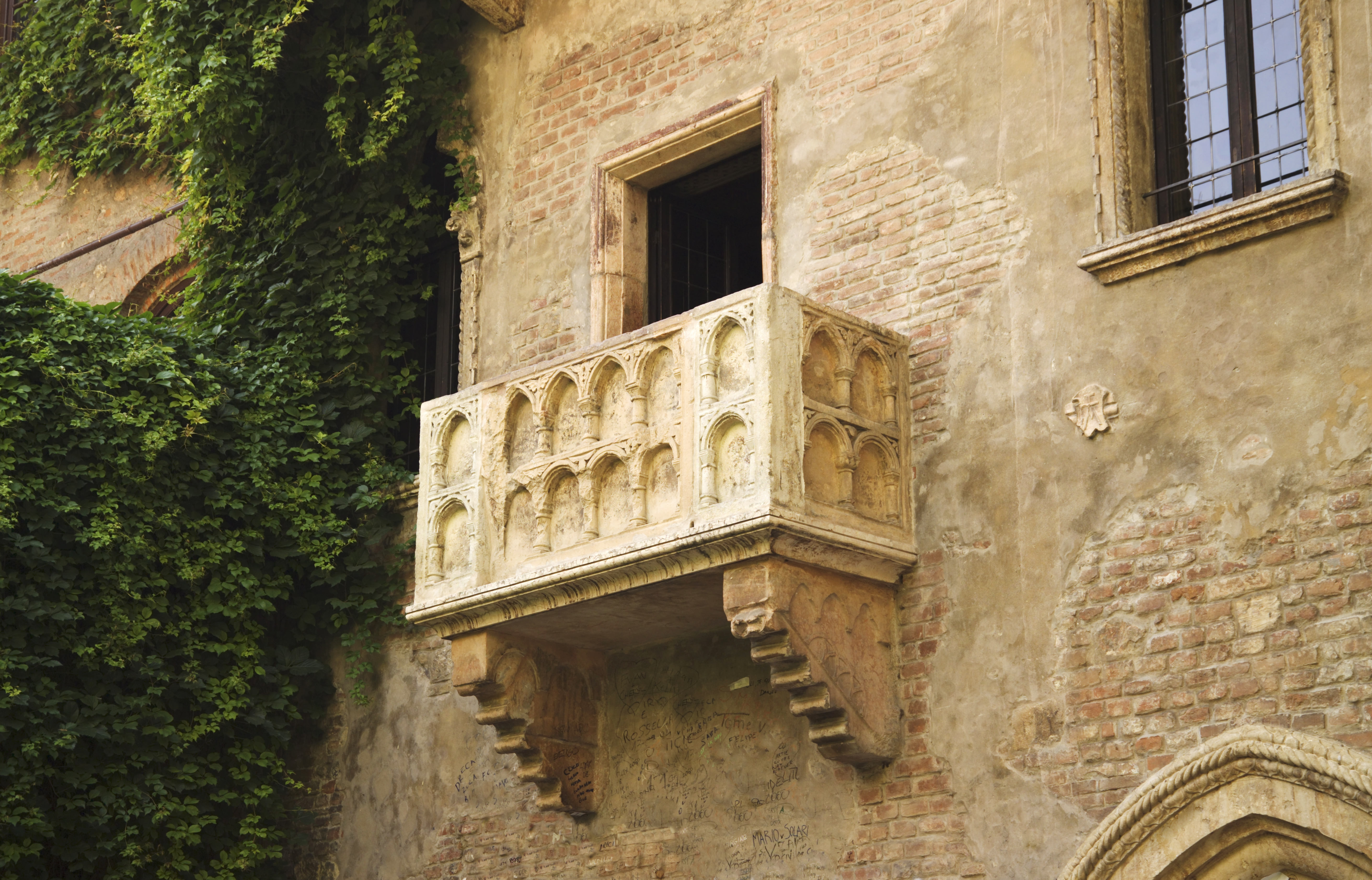 Casa Di Giulietta Verona Italy Attractions Lonely Planet - 