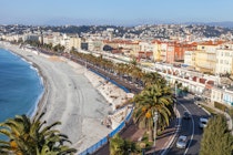 This image has an empty alt attribute; its file name is bdf8e8edc110a61812472f67f0b8f318-promenade-des-anglais.jpg