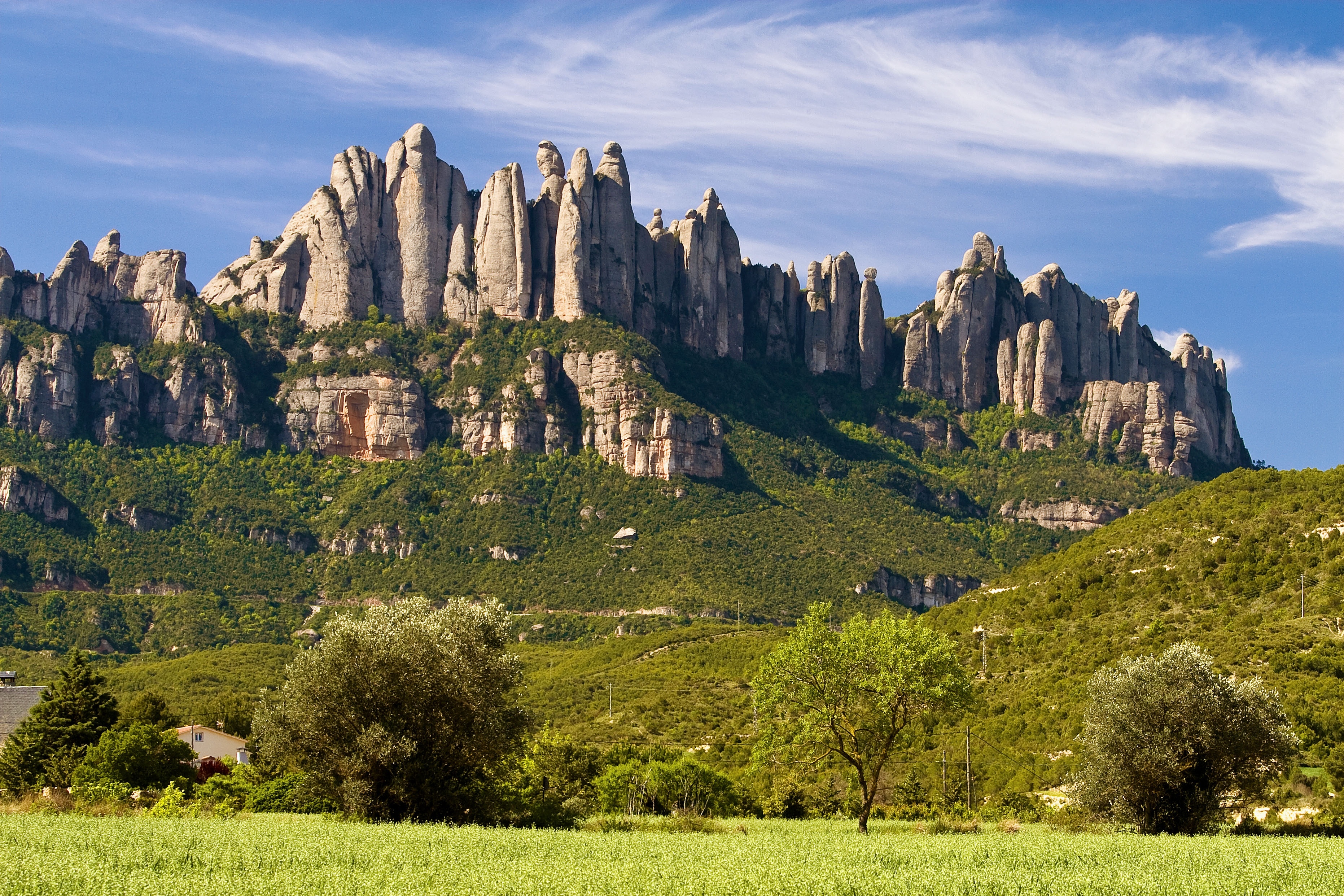 Monastery of Montserrat, Spain загрузить