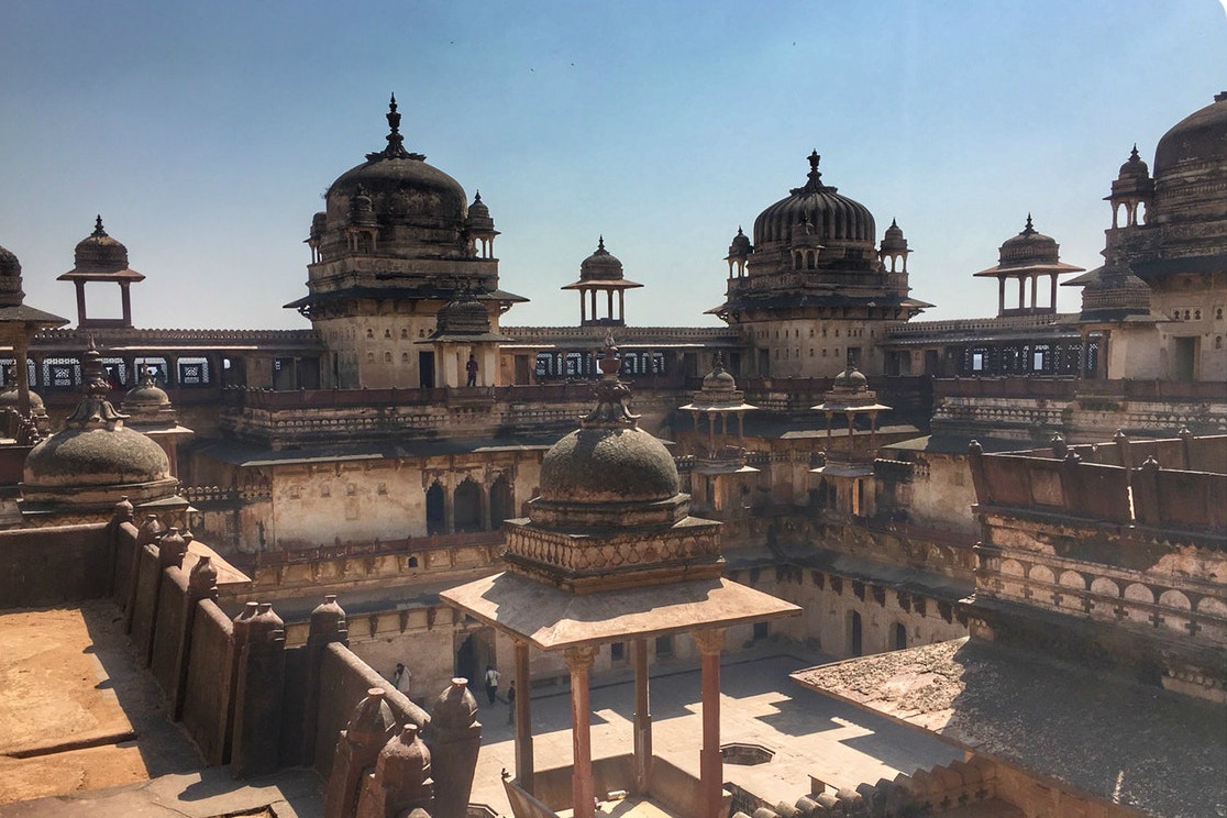 Fascinating ruins of temples and palaces at Orchha © Ashray Sachdeva