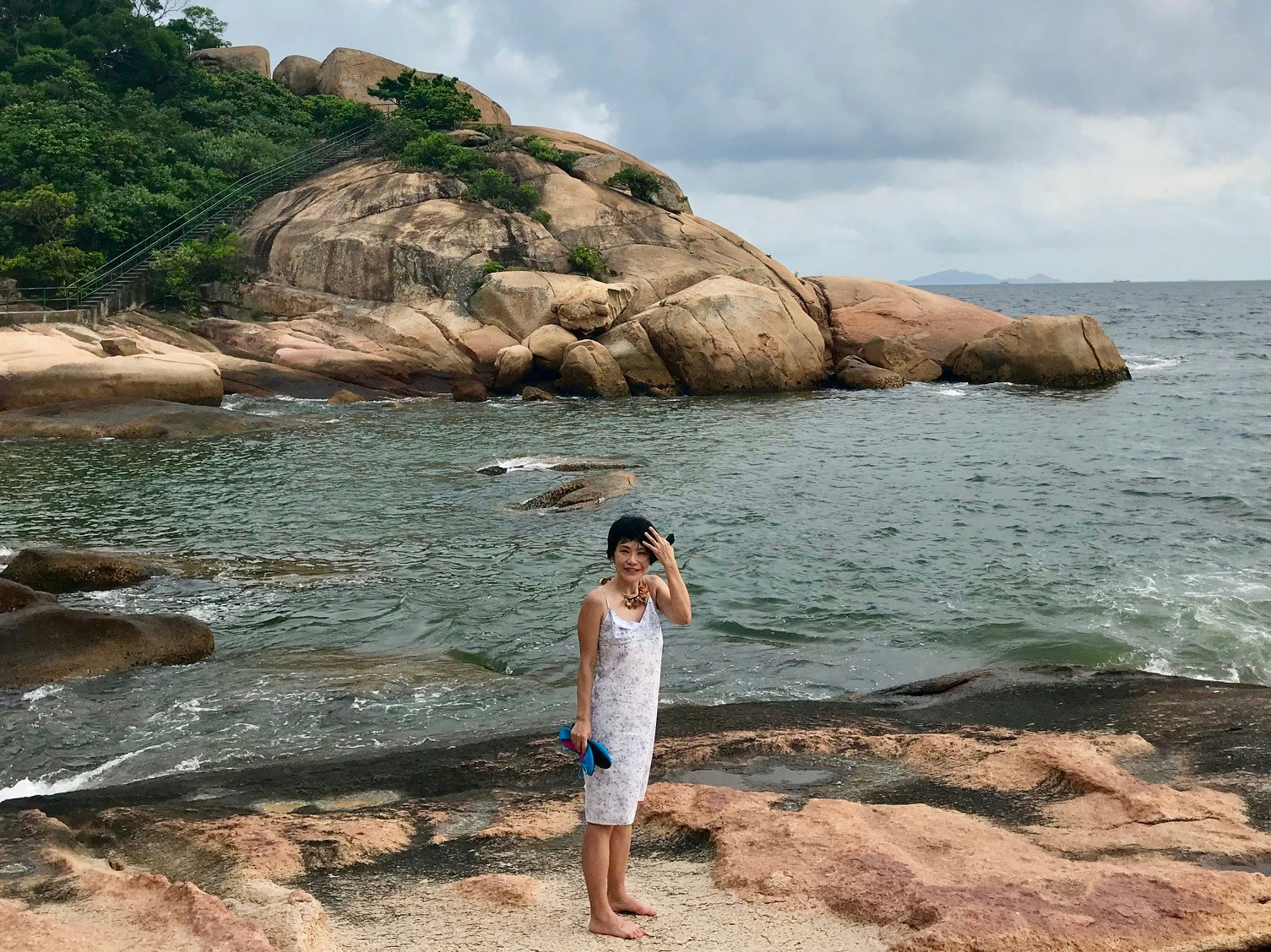 Piera Chen by the sea