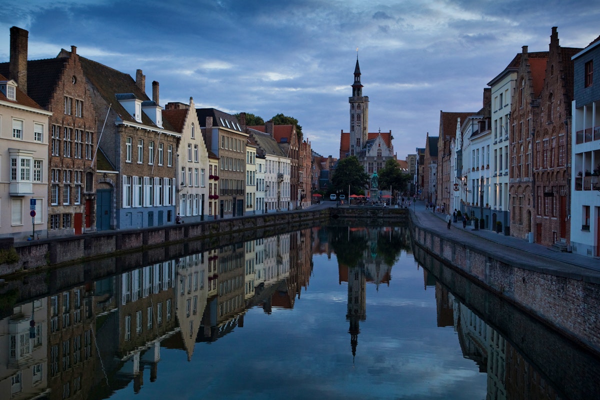 Bruges Lonely